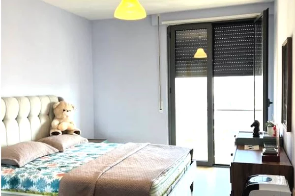 Shtepi me qera 2+1 ne Tirane - 750 Euro