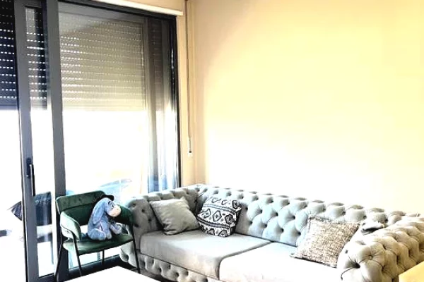 Shtepi me qera 2+1 ne Tirane - 750 Euro