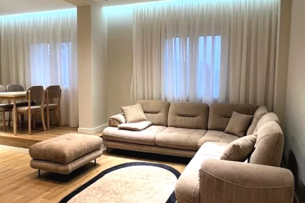 Shtepi me qera 1+1 ne Tirane - 750 Euro