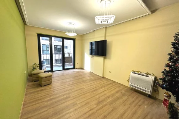 Business Property for Rent 3+1 in Tirana - 1,500 Euro