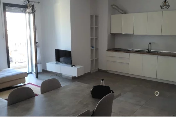 Shtepi me qera 2+1 ne Tirane - 600 Euro