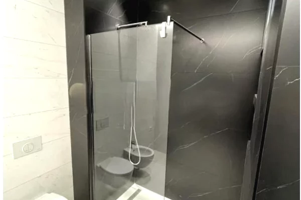 Shtepi me qera Apartament ne Tirane, 2+1, Mobilimi E mobiluar, Pagesa 1,500  Euro.