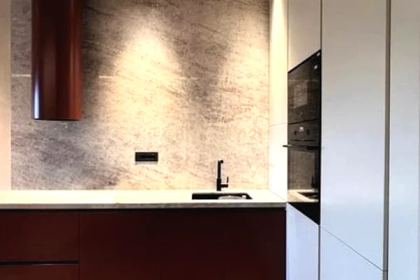 Shtepi me qera 1+1 ne Tirane - 2,000 Euro