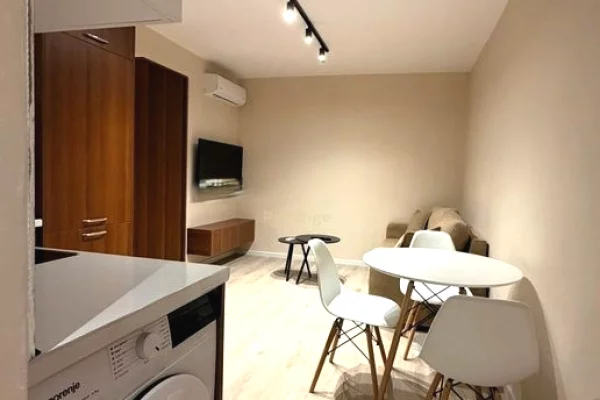 Shtepi me qera Apartament ne Tirane, 2+1, Mobilimi E mobiluar, Pagesa 550  Euro.