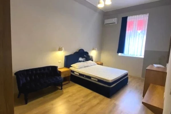 Shtepi me qera 2+1 ne Tirane - 800 Euro