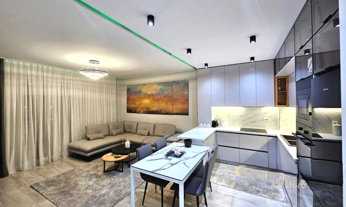 Shtepi me qera Apartament ne Tirane, 2+1, Mobilimi E mobiluar, Pagesa 800  Euro.