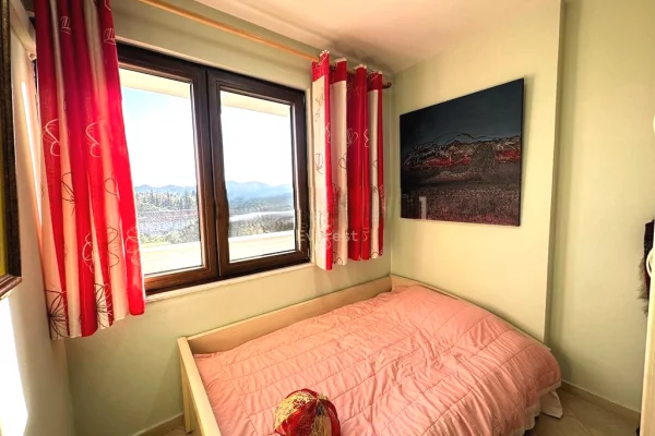 Shtepi me qera Apartament ne Tirane, 2+1, Mobilimi E mobiluar, Pagesa 800  Euro.