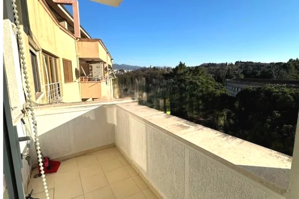 JAPIM ME QIRA APARTAMENT 2+1