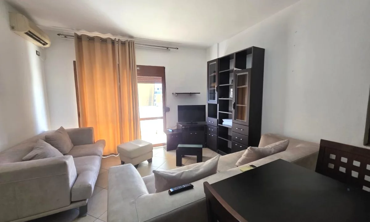 Shtepi me qera Apartament ne Tirane, 2+1, Mobilimi E mobiluar, Pagesa 750  Euro.