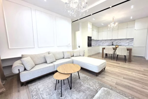 Shtepi me qera 2+1 ne Tirane - 2,000 Euro