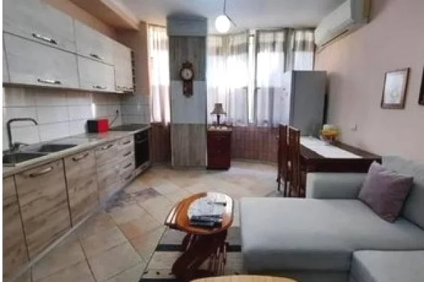 Shtepi ne shitje 2+1 ne Tirane - 150,000 Euro