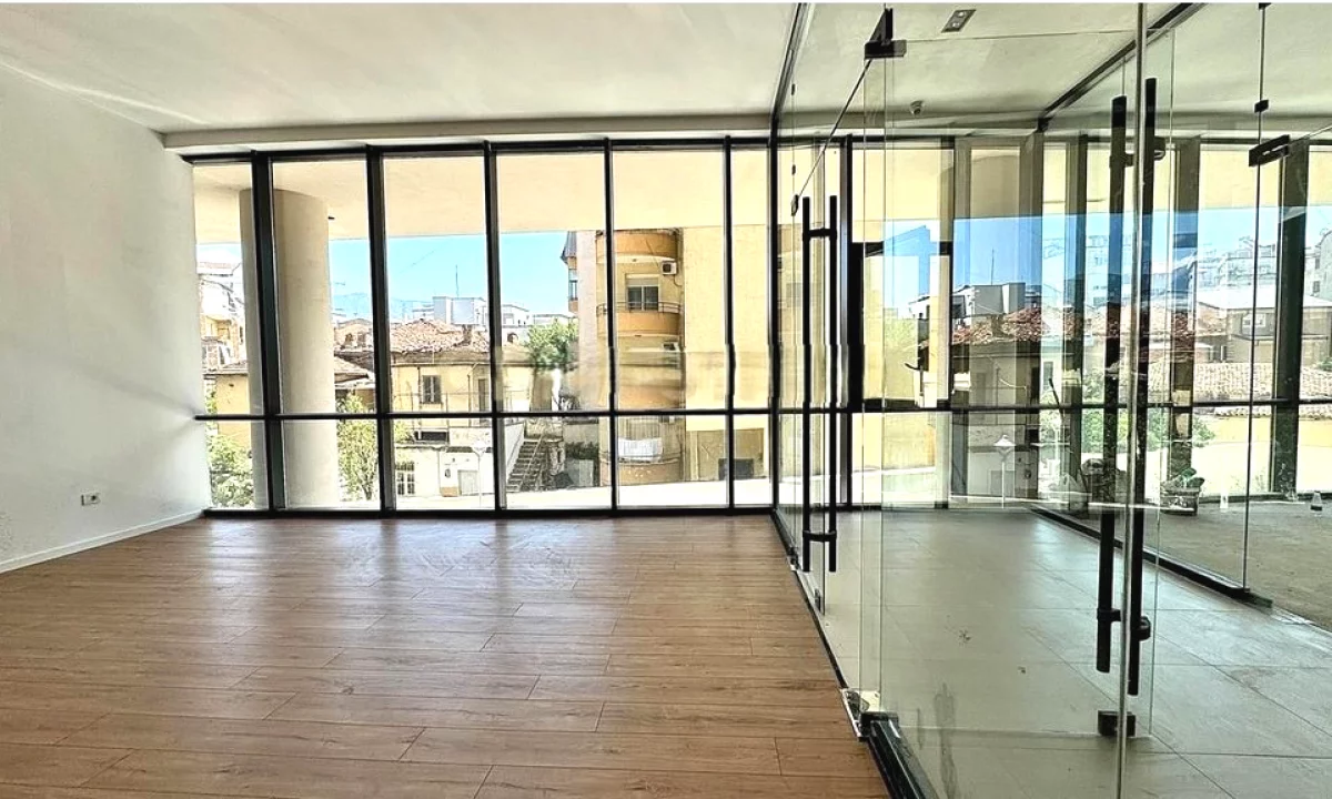 Jepet me qira ambient per zyra tek Residenca Mine Peza