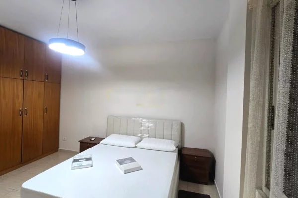 Shtepi me qera Apartament ne Tirane, 1+1, Mobilimi E mobiluar, Pagesa 700  Euro.