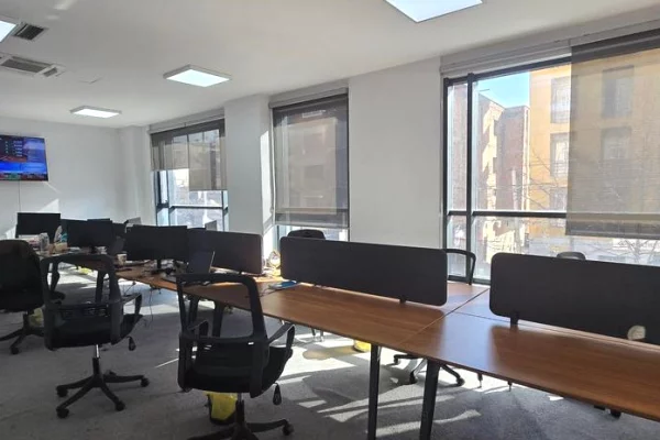 Ambient biznesi me qera 3+1 ne Tirane - 5,000 Euro