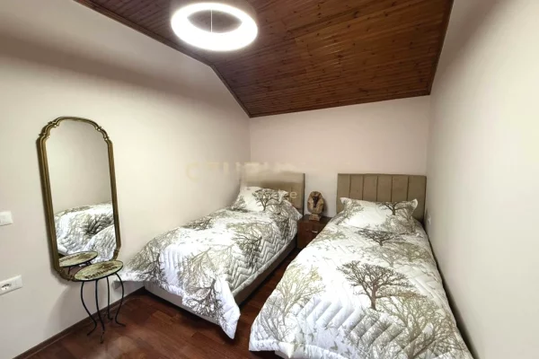 Shtepi me qera 2+1 ne Tirane - 1,500 Euro