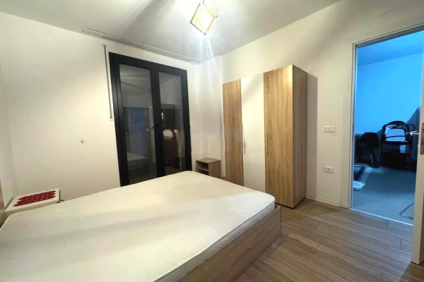 Shtepi me qera 1+1 ne Tirane - 500 Euro