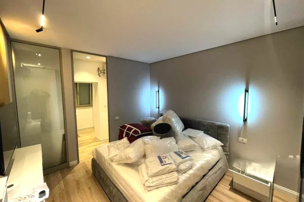 Shtepi ne shitje 2+1 ne Tirane - 240,000 Euro