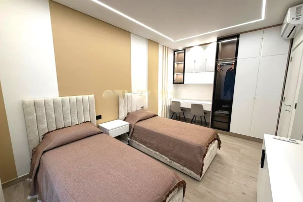 Shtepi ne shitje Apartament ne Tirane, 2+1, Mobilimi E mobiluar, Pagesa 380,000  Euro.