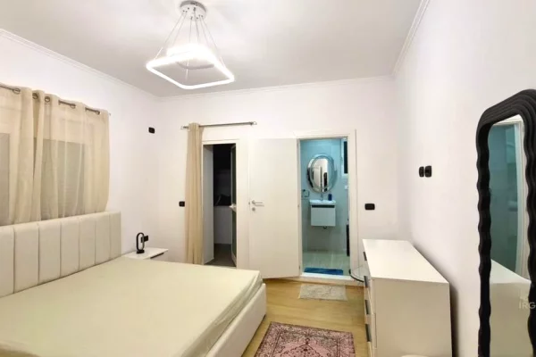 Shtepi me qera Apartament ne Tirane, 1+1, Mobilimi E mobiluar, Pagesa 500  Euro.