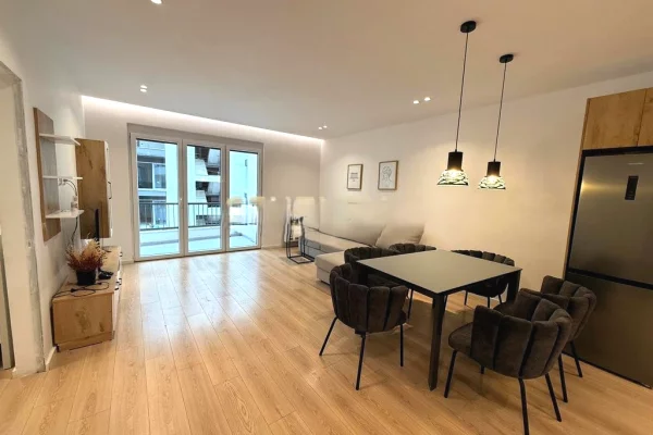 APARTAMENT 2+1+2 NE SHITJE, PRANE RADISSONIT, LIQENI I THATE