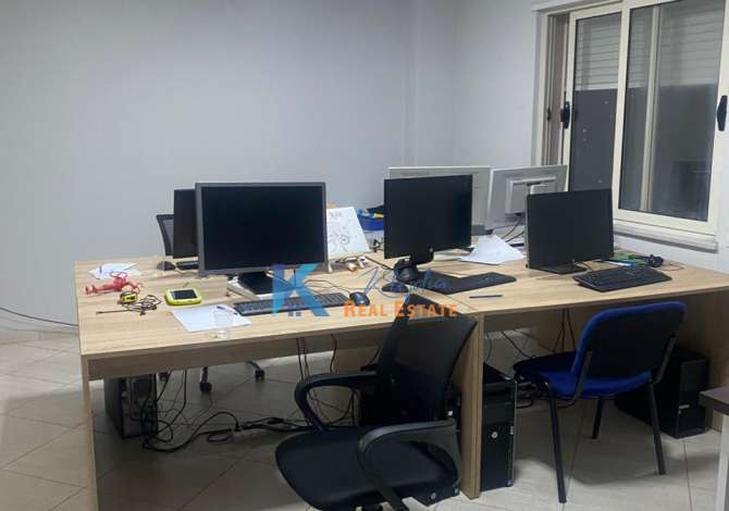 Ambient biznesi me qera 3+1 ne Tirane - 550 Euro