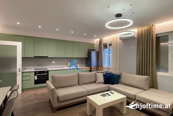 Shtepi me qera 2+1 ne Tirane - 650 Euro