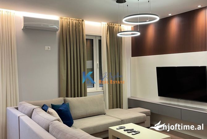Shtepi me qera 2+1 ne Tirane - 650 Euro