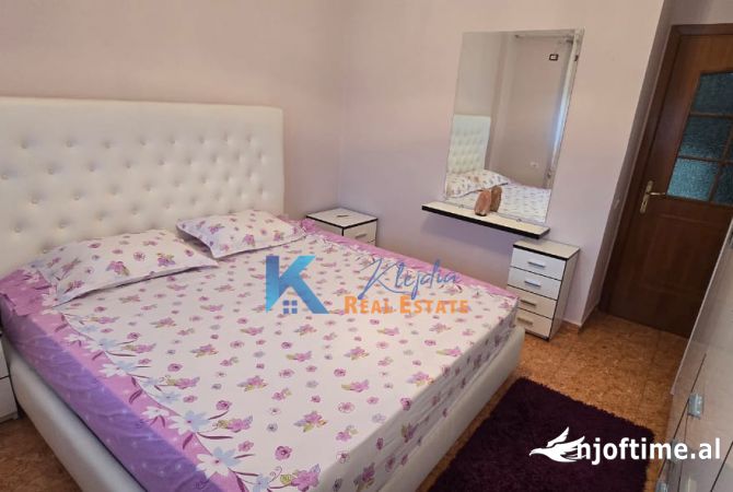 Shtepi me qera Apartament ne Tirane, 1+1, Mobilimi E mobiluar, Pagesa 50,000  Leke.