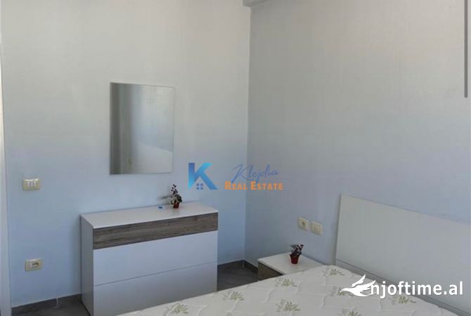 Shtepi me qera Apartament ne Tirane, 1+1, Mobilimi E mobiluar, Pagesa 45,000  Leke.