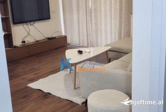 Shtepi me qera 1+1 ne Tirane - 750 Euro