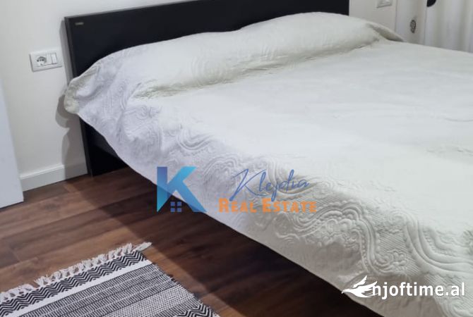 Shtepi me qera Apartament ne Tirane, 1+1, Mobilimi E mobiluar, Pagesa 750  Euro.