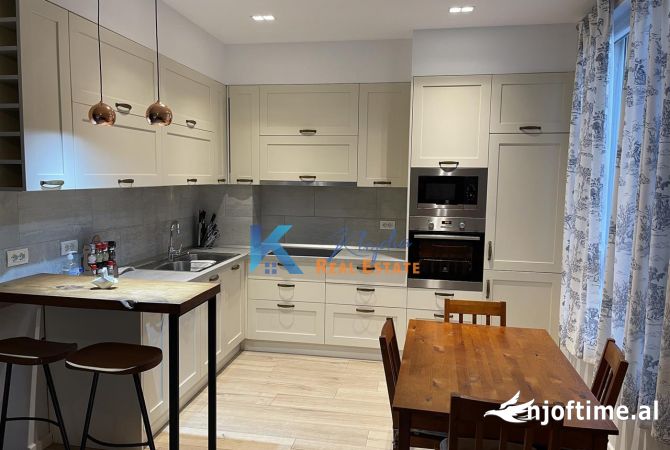 Shtepi me qera Apartament ne Tirane, 1+1, Mobilimi E mobiluar, Pagesa 50,000  Leke.