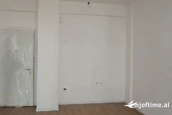 Shtepi ne shitje 1+1 ne Tirane - 67,500 Euro
