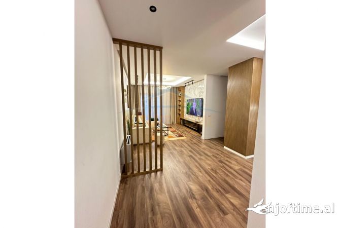 Shtepi ne shitje 3+1 ne Tirane - 250,000 Euro