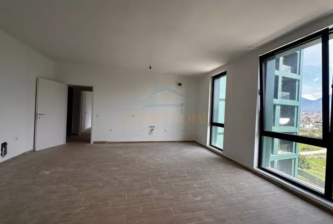 Shtepi ne shitje Apartament ne Tirane, 1+1, Mobilimi Bosh, pa mobiluar, Pagesa 163,000  Euro.
