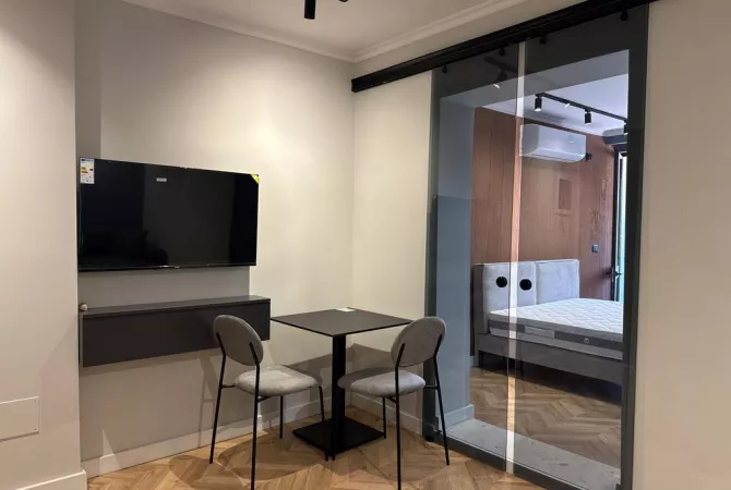 Shtepi ne shitje Apartament ne Tirane, 1+1, Mobilimi E mobiluar, Pagesa 268,000  Euro.