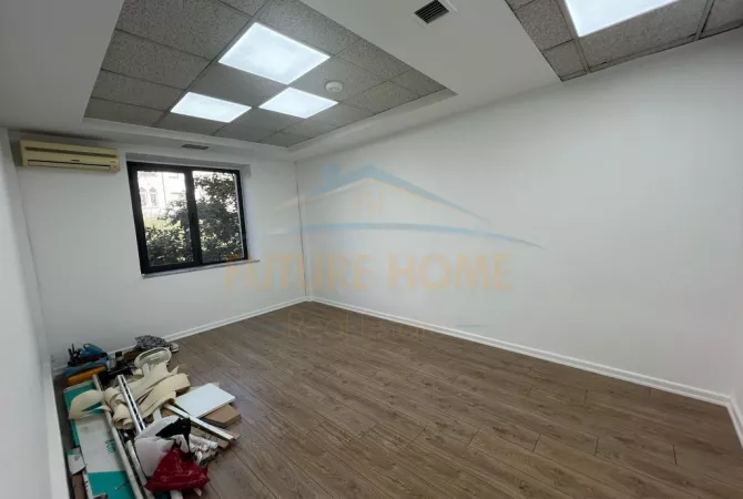 Qera, Ambient Biznesi, Bulevardi Zogu I