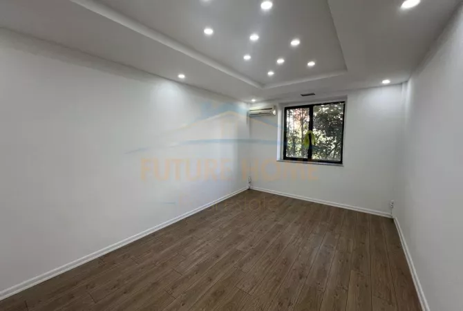 Qera, Ambient Biznesi, Bulevardi Zogu I