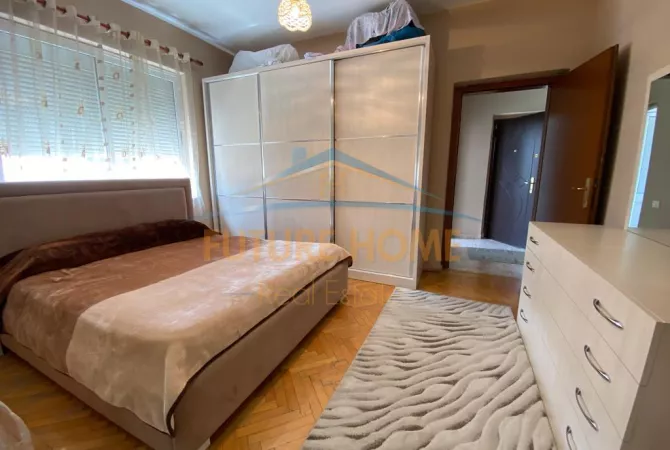 Shtepi ne shitje Apartament ne Tirane, 2+1, Mobilimi E mobiluar, Pagesa 195,000  Euro.