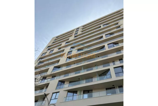 Ambjent biznesi me qera 1+1 ne Tirane - 2,200 Euro