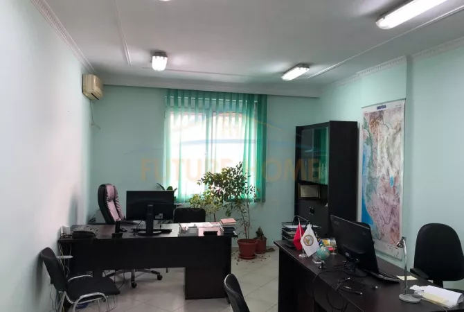 Ambjent biznesi me qera 1+1 ne Tirane - 500 Euro
