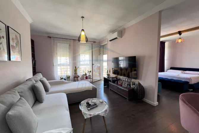 Shtepi me qera 1+1 ne Tirane - 620 Euro