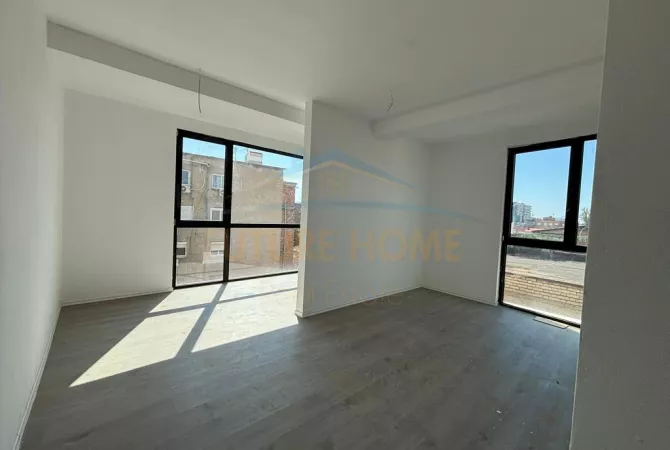 Shtepi me qera 2+1 ne Tirane - 600 Euro