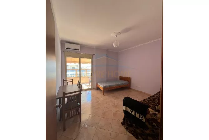 Shtepi ne shitje Apartament ne Fier, 2+1, Mobilimi E mobiluar, Pagesa 95,000  Euro.