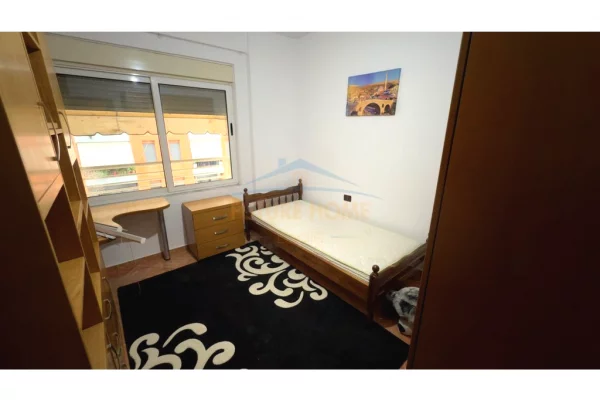 Shtepi me qera 3+1 ne Tirane - 630 Euro