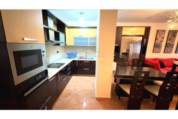 Shtepi me qera 3+1 ne Tirane - 630 Euro