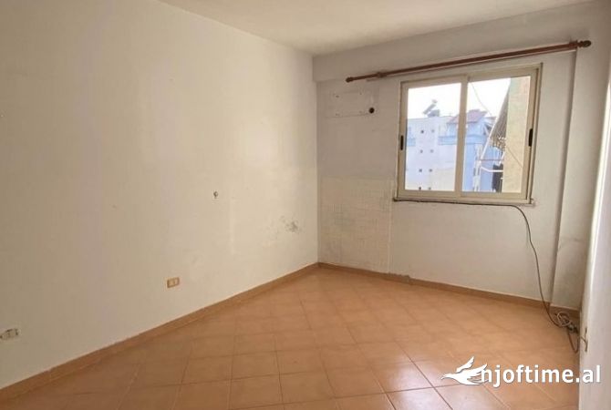Shtepi ne shitje 2+1 ne Tirane - 1,750,000 Euro
