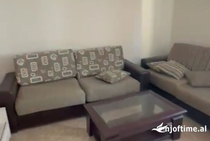 Shtepi ne shitje 2+1 ne Tirane - 90,000 Euro