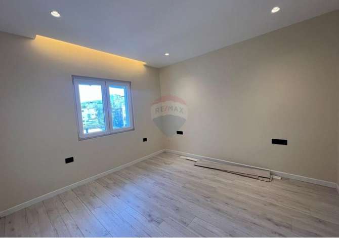 Ambient biznesi me qera 1+1 ne Tirane - 450 Euro
