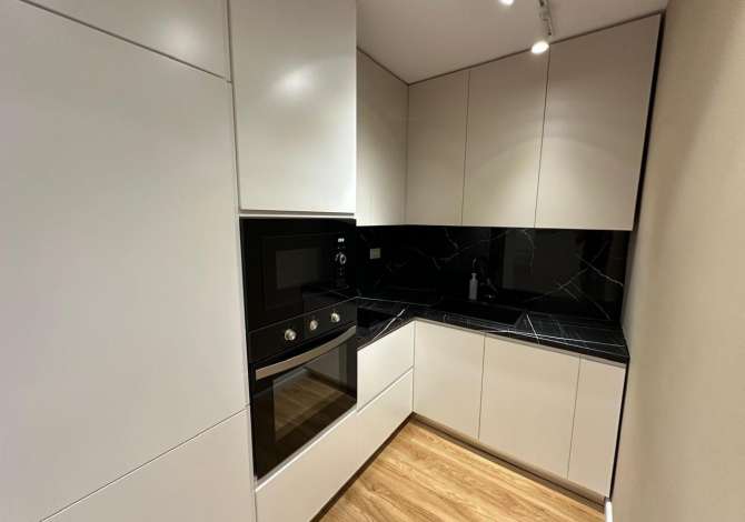 Shtepi me qera 2+1 ne Tirane - 1,200 Euro